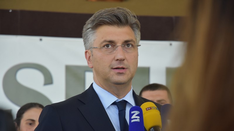 Predsjednik Vlade: Povećali smo izdvajanja za obranu i rješavamo strateški i proračunski okvir djelovanja Oružanih snaga